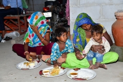 Food-Distribution-on-Guru-Poornima-16-07-19 (7)